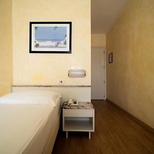 Standard Room with 1 Single Bed